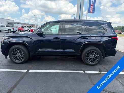 Used 2023 Toyota Sequoia Platinum AWD/4WD image 8