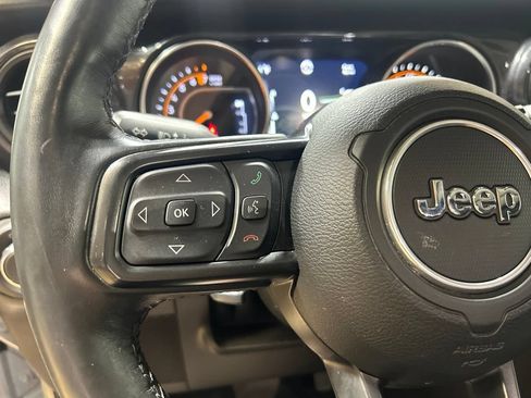 Used 2021 Jeep Wrangler Unlimited Sport AWD/4WD image 24