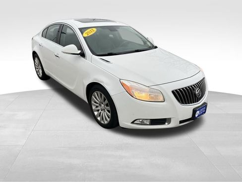 Used 2012 Buick Regal Premium image 8