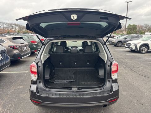 Used 2018 Subaru Forester 2.5i Premium w/ Popular Package #3B image 7