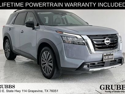 Used 2024 Nissan Pathfinder SL w/ SL Premium Package