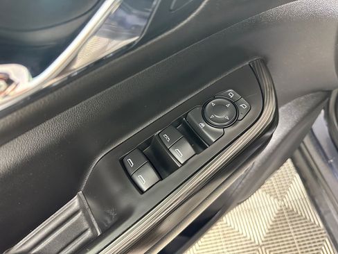 Used 2019 GMC Acadia SLT AWD/4WD image 11
