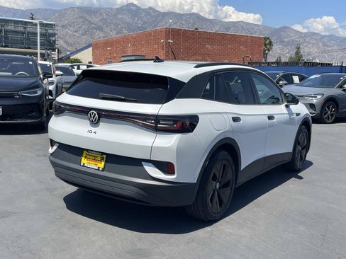 Certified 2025 Volkswagen ID.4 Pro S w/ ID.4 Black Package RWD image 3