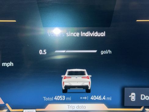 Certified 2025 BMW X3 xDrive30i w/ M Sport Package image 25