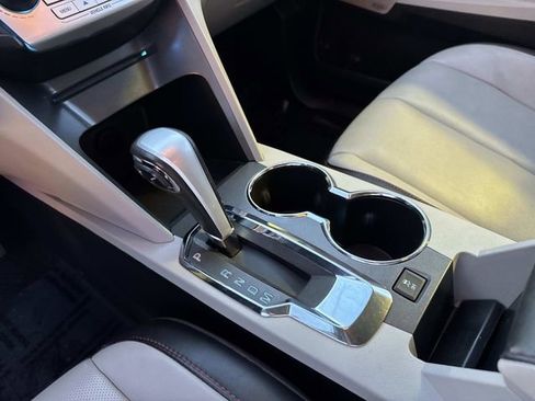 Used 2011 Chevrolet Equinox LT image 26