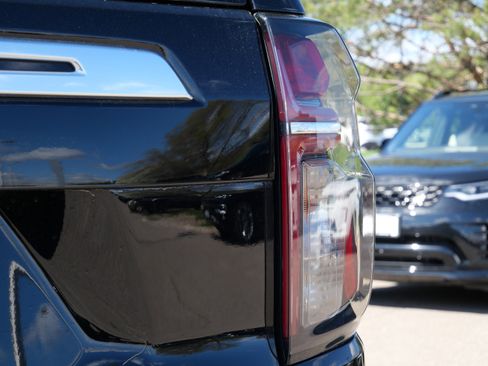 Used 2023 Chevrolet Tahoe High Country AWD/4WD image 11