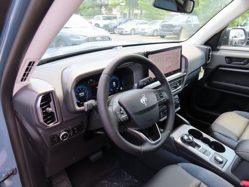 New 2025 Ford Bronco Sport Outer Banks w/ Outer Banks Tech Package+ image 9