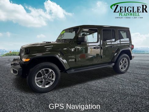 Used 2021 Jeep Wrangler Unlimited Sahara w/ Uconnect 4C Nav & Sound Group AWD/4WD image 2