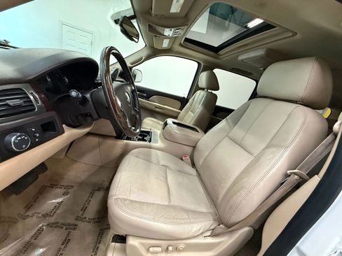 Used 2007 GMC Yukon XL Denali image 17