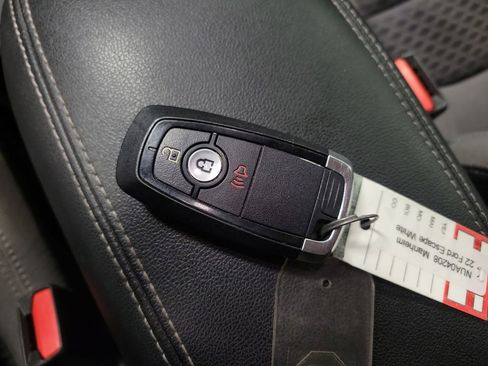 Used 2022 Ford Escape SE FWD image 15