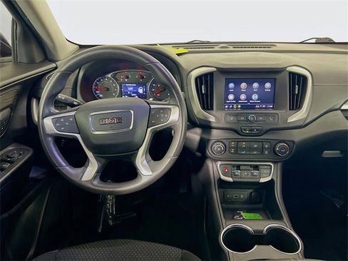 Used 2022 GMC Terrain SLE image 19