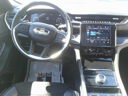 Used 2023 Jeep Grand Cherokee L Laredo AWD/4WD image 19