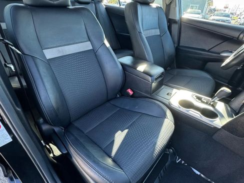 Used 2013 Toyota Camry SE image 18