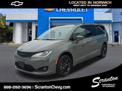 Used 2020 Chrysler Pacifica Touring-L w/ Advanced Safetytec Group
