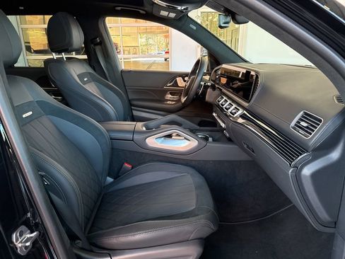 New 2025 Mercedes-Benz GLS 63 AMG 4MATIC image 13