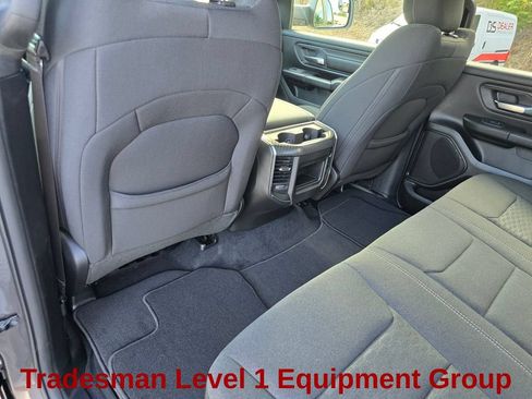 New 2026 RAM 1500 Express AWD/4WD image 22