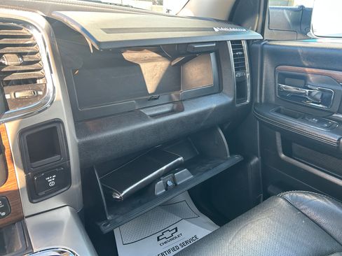 Used 2016 RAM 2500 Laramie w/ Convenience Group image 28