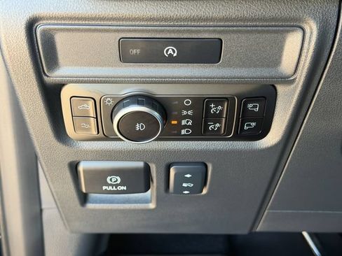 Used 2025 Ford F150 Raptor AWD/4WD image 29