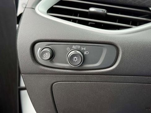 Used 2024 Chevrolet Malibu LT image 16