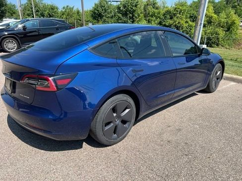 Used 2022 Tesla Model 3 Long Range AWD/4WD image 4