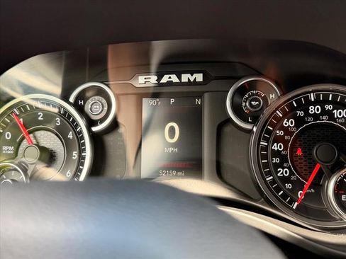 Used 2022 RAM 1500 Big Horn AWD/4WD image 18