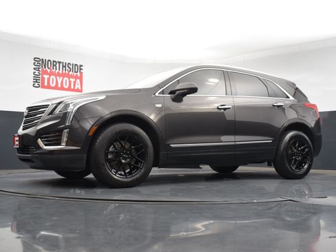 Used 2017 Cadillac XT5 Luxury w/ Driver Awareness Package image 31