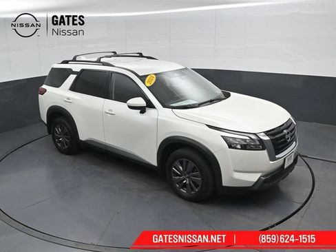 Used 2024 Nissan Pathfinder SV AWD/4WD image 44