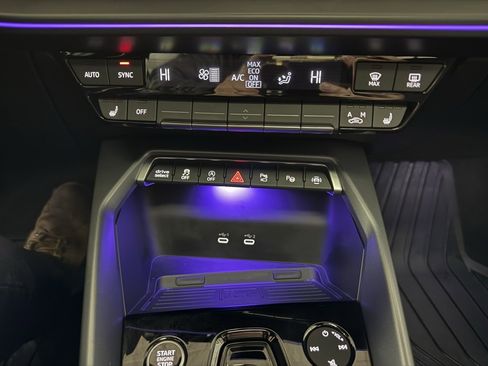 Used 2025 Audi A3 2.0T Premium w/ Convenience Package image 14