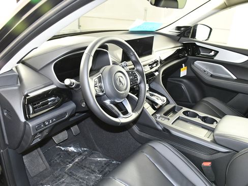 New 2026 Acura MDX SH-AWD w/ Technology Package image 2