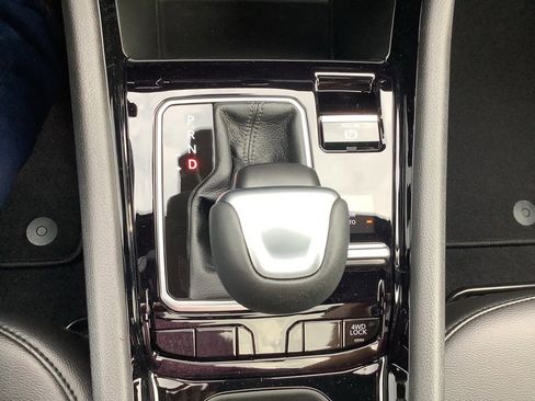 New 2025 Jeep Compass Limited w/ Sun & Sound Group image 21