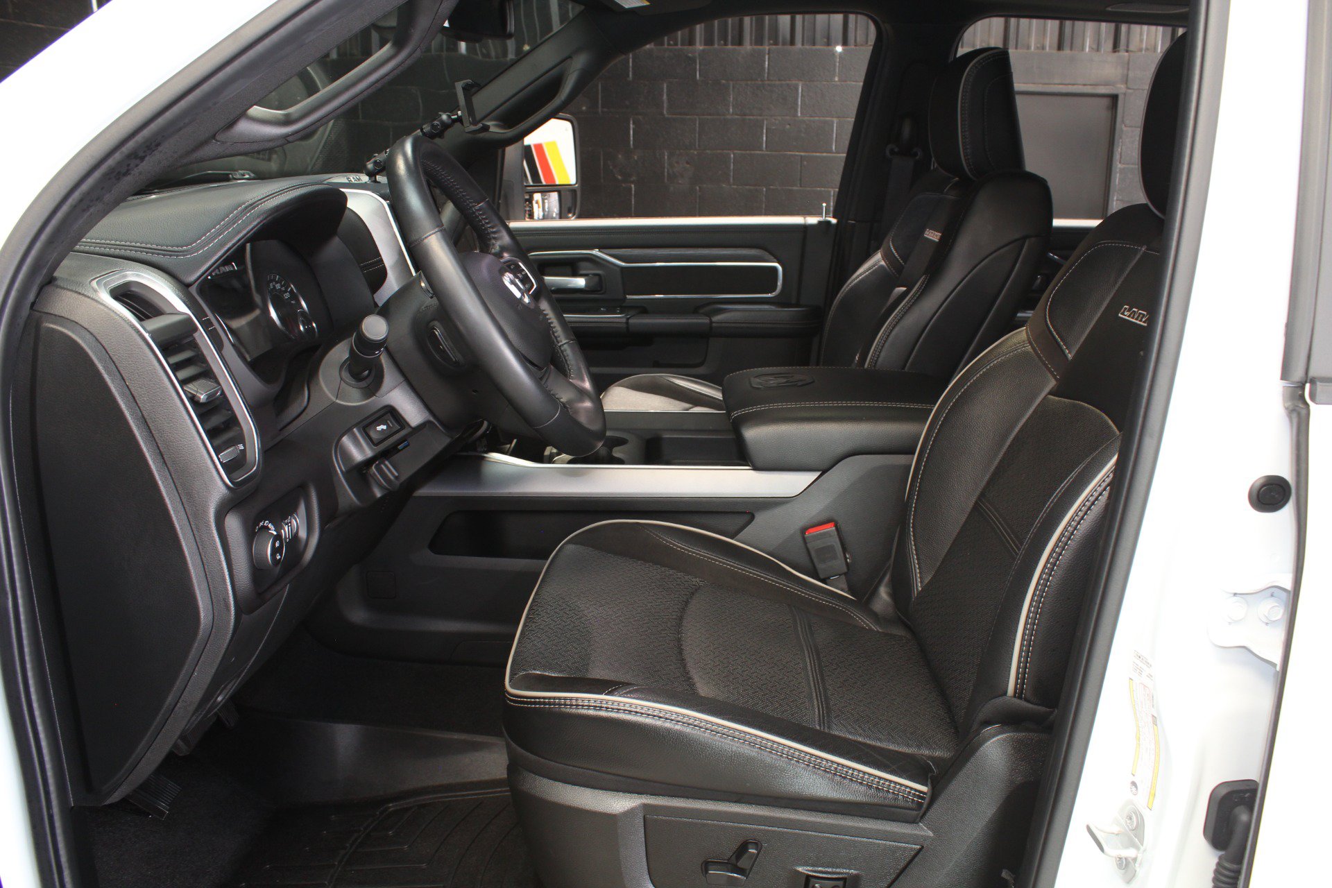 Used 2024 RAM 2500 Laramie w/ Night Edition AWD/4WD image 46