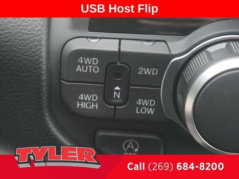 New 2026 RAM 1500 4x4 Crew Cab image 32