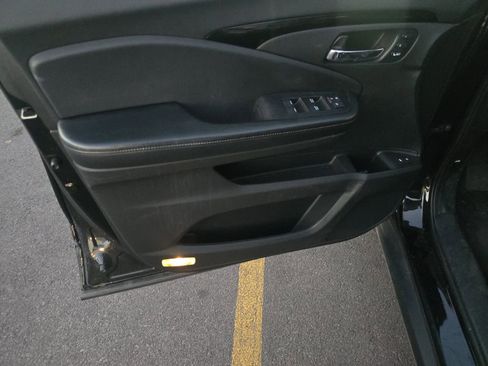 Used 2019 Honda Pilot Touring image 15