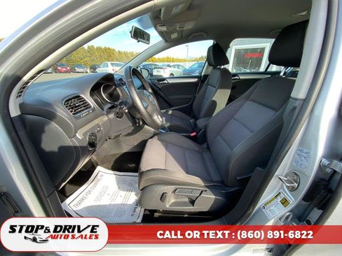 Used 2013 Volkswagen Golf 4-Door image 14