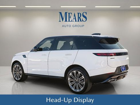 Used 2024 Land Rover Range Rover Sport SE image 8