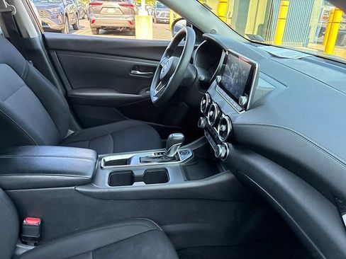 Used 2024 Nissan Sentra SV FWD image 22