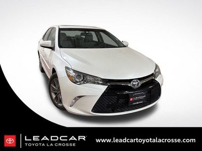 Used 2016 Toyota Camry SE w/ Moonroof Package