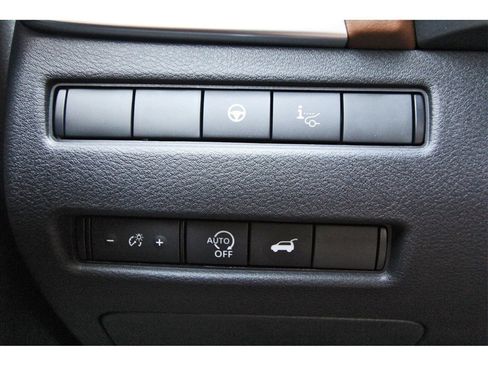 New 2026 Nissan Rogue Platinum w/ Platinum Premium Package image 13