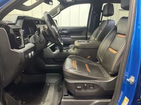 Used 2022 GMC Sierra 1500 AT4 w/ Sierra Safety Plus Package AWD/4WD image 10