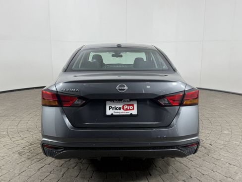 Used 2025 Nissan Altima 2.5 SV image 6