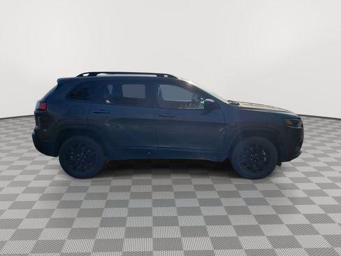 Used 2023 Jeep Cherokee Altitude Lux image 9