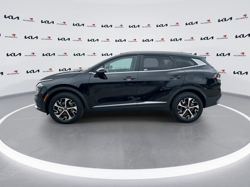 Certified 2024 Kia Sportage EX image 5