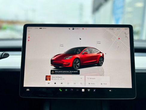 Used 2022 Tesla Model 3 image 17