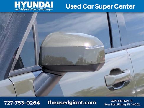 Used 2025 Hyundai Santa Fe Limited FWD image 11