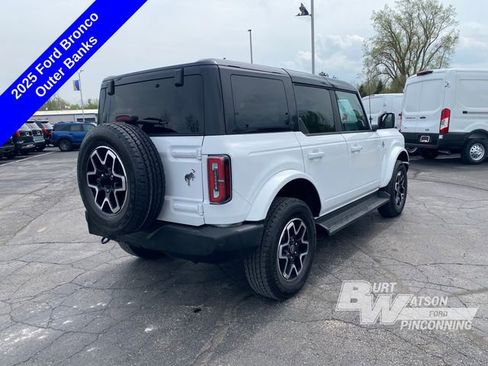 Used 2025 Ford Bronco Outer Banks AWD/4WD image 9