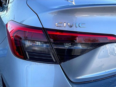 Used 2024 Honda Civic Sport image 29