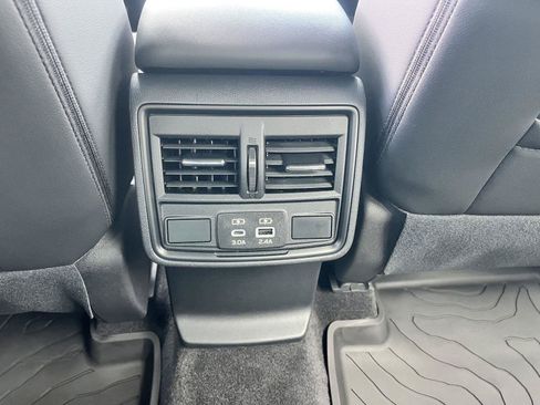 Certified 2026 Subaru Forester Premium w/ Premium/Limited Package AWD/4WD image 23