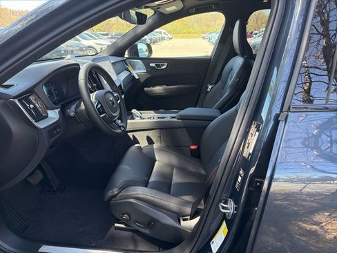 New 2026 Volvo XC60 T8 Ultra w/ Protection Package Premier AWD/4WD image 13