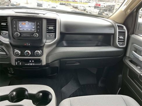 Used 2019 RAM 3500 Big Horn image 15