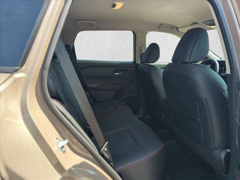 Used 2026 Nissan Rogue SV image 19